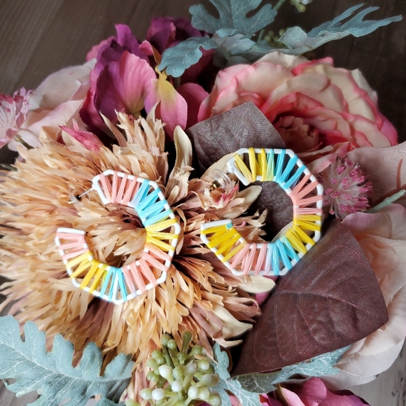 NWT Pastel Octogonal Raffia Open Hoop Earrings Purple Blue Green Orange Yellow - Picture 9 of 11